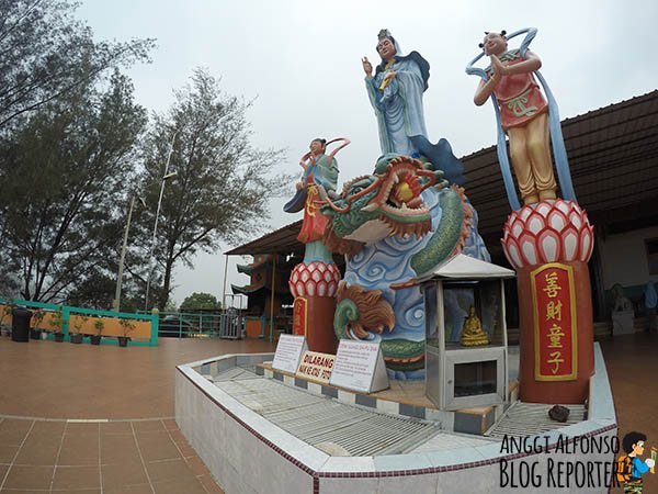 Patung Dewi GUANG SHI PU SHA di Kampung Vietnam